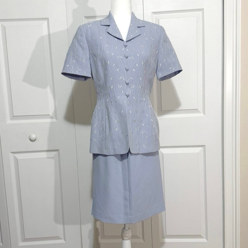VTG Kasper ASL skirt suit, size 4. Beautiful pastel blue, tailored, embroidered